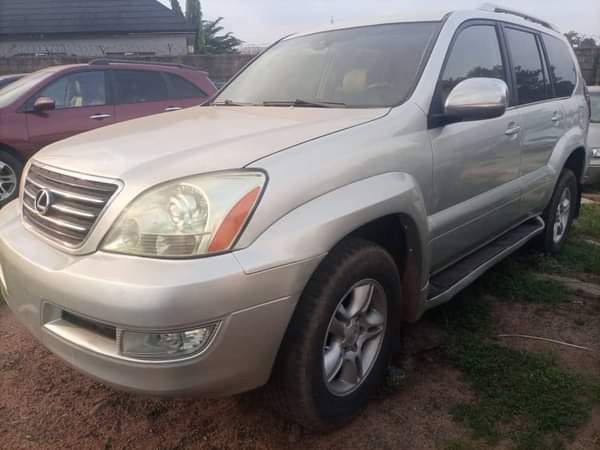 A picture of HIGHEST GRADE LEXUS GX470 Absolutely nothing to fix Untampered engine