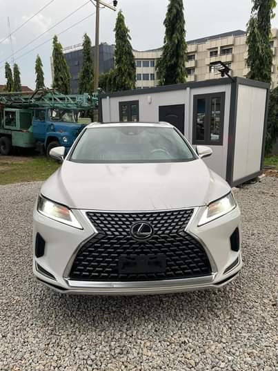 A picture of 2022 toks LEXUS RX350 2024 duty 56m