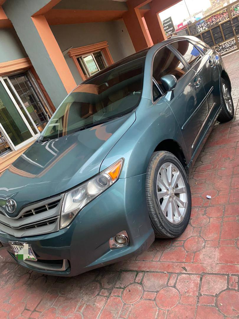 A picture of 2010 venza 4pluge engine