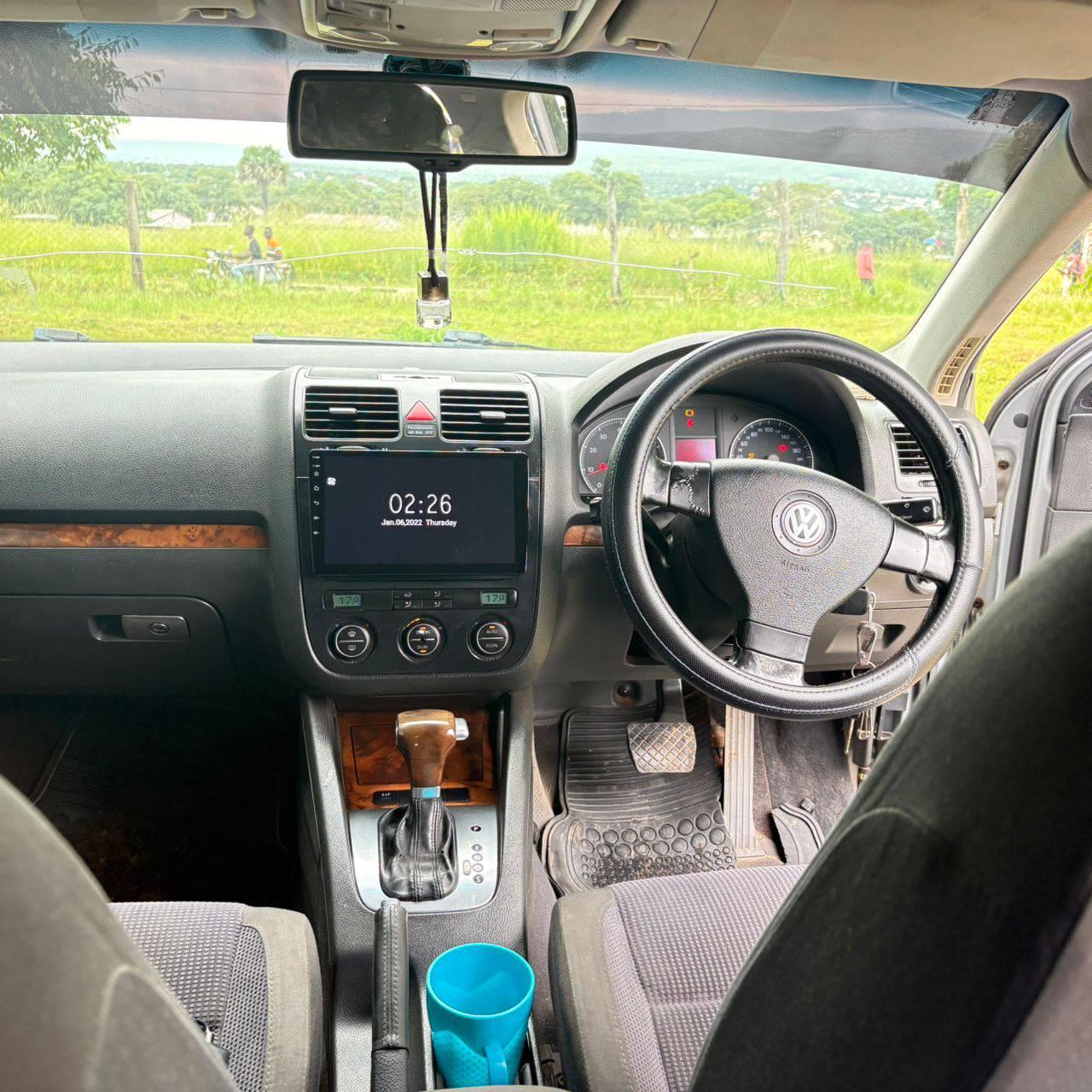 A picture of VOLKSWAGEN JETTA 2007