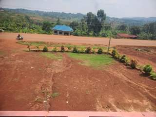 A picture of commercial 25 decimals on tarmac with ready private mailo land