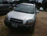 A picture of 2008 HYUNDAI TUCSON hyundai tucson 4plugs yes