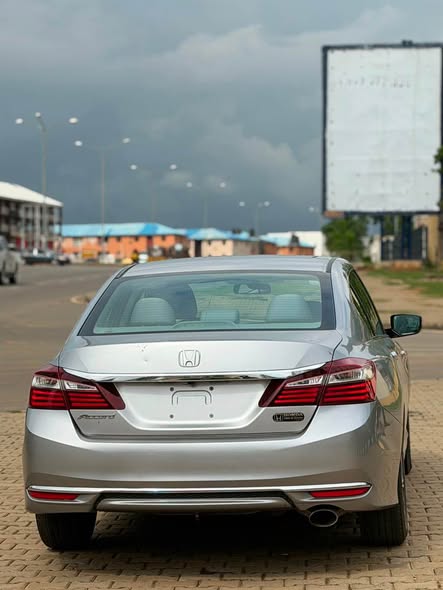 A picture of DIRECT BELGIUM HONDA ACCORD 2016 MODEL KEY ENTRY ACCIDENT FREE