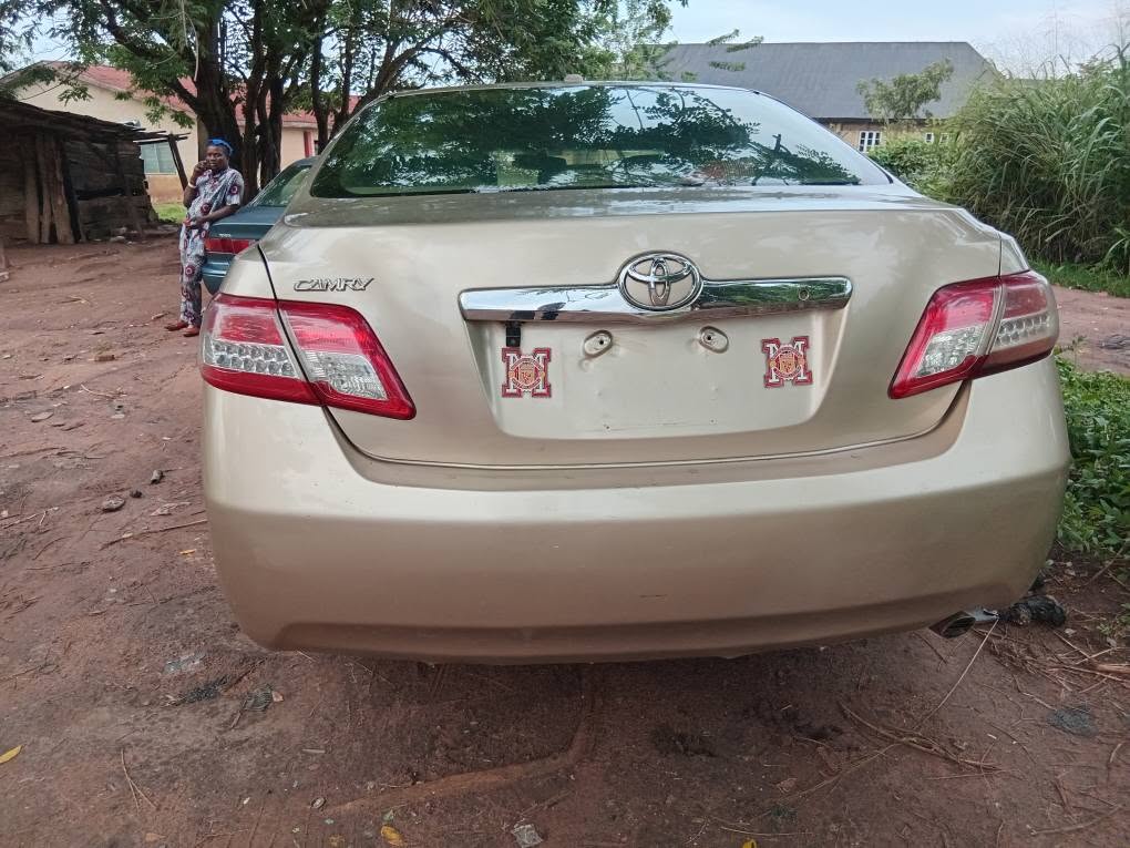 A picture of Mozel camry direct 011