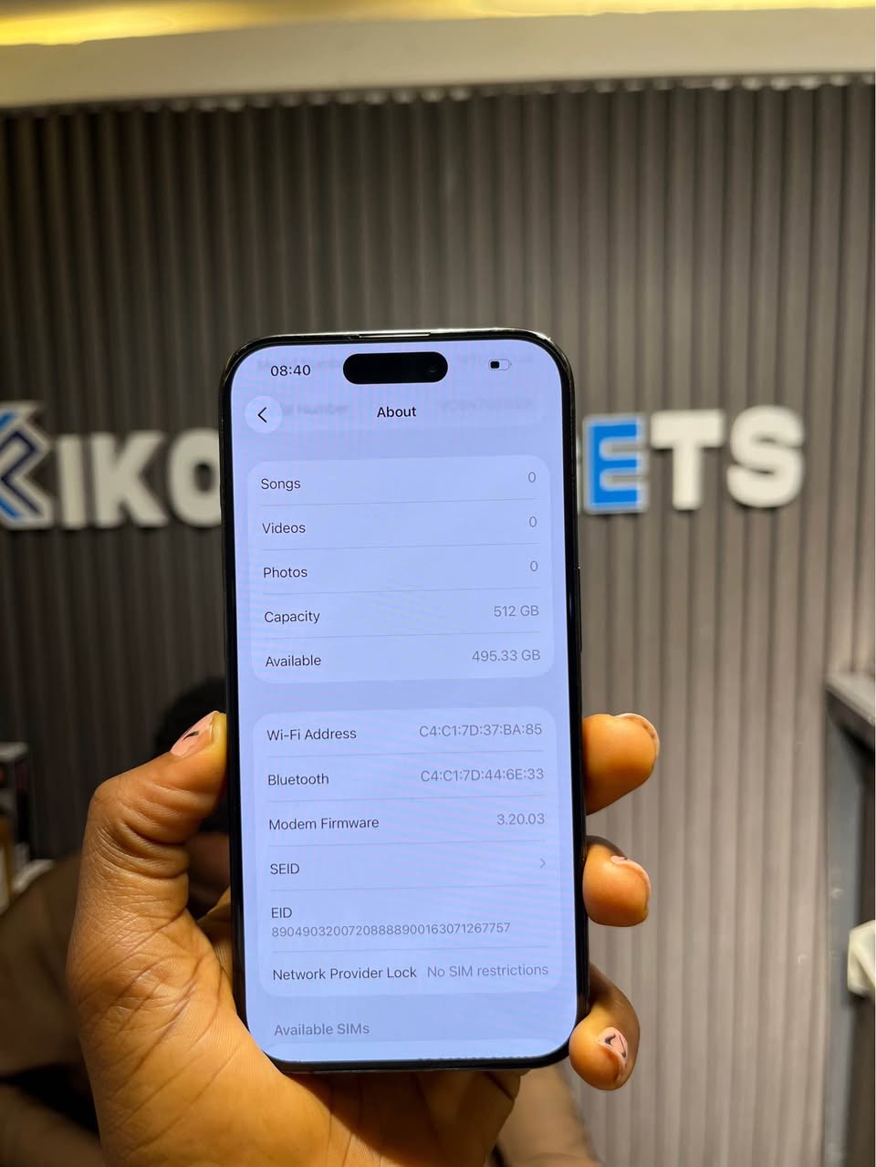 A picture of iPhone 15Pro 512GB eSIM Blue Color
