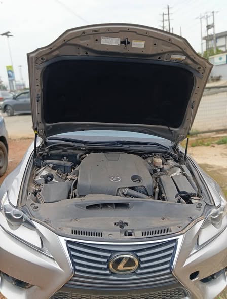 A picture of Foreign Used Lexus Is250 2015 21 5m