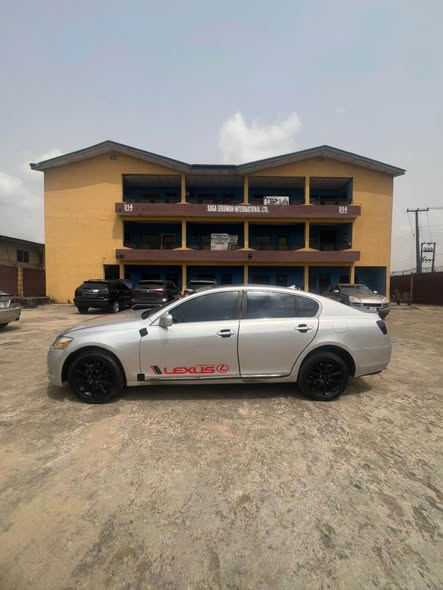 A picture of Lexus GS350