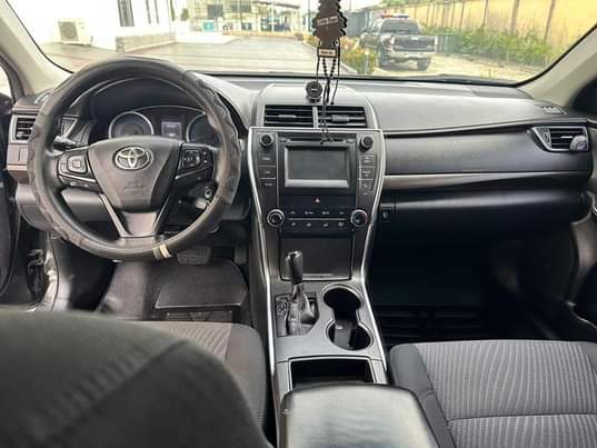 A picture of Neatly used totota camry 2016