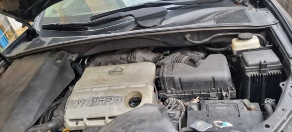 A picture of Distress sale Lexus Rx330 2006