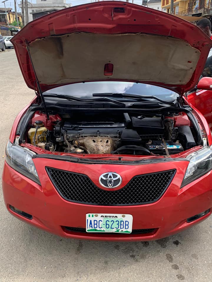 A picture of Toyota Camry 08