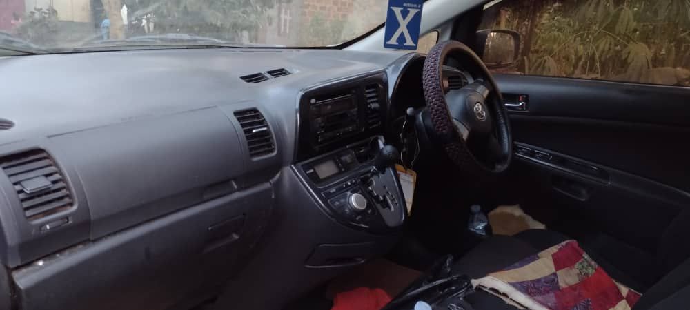 A picture of Toyota Wish