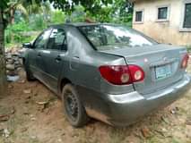 A picture of Toyota Corolla 04