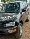 A picture of 2000 Toyota RAV4