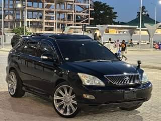 A picture of Toyota Harrier