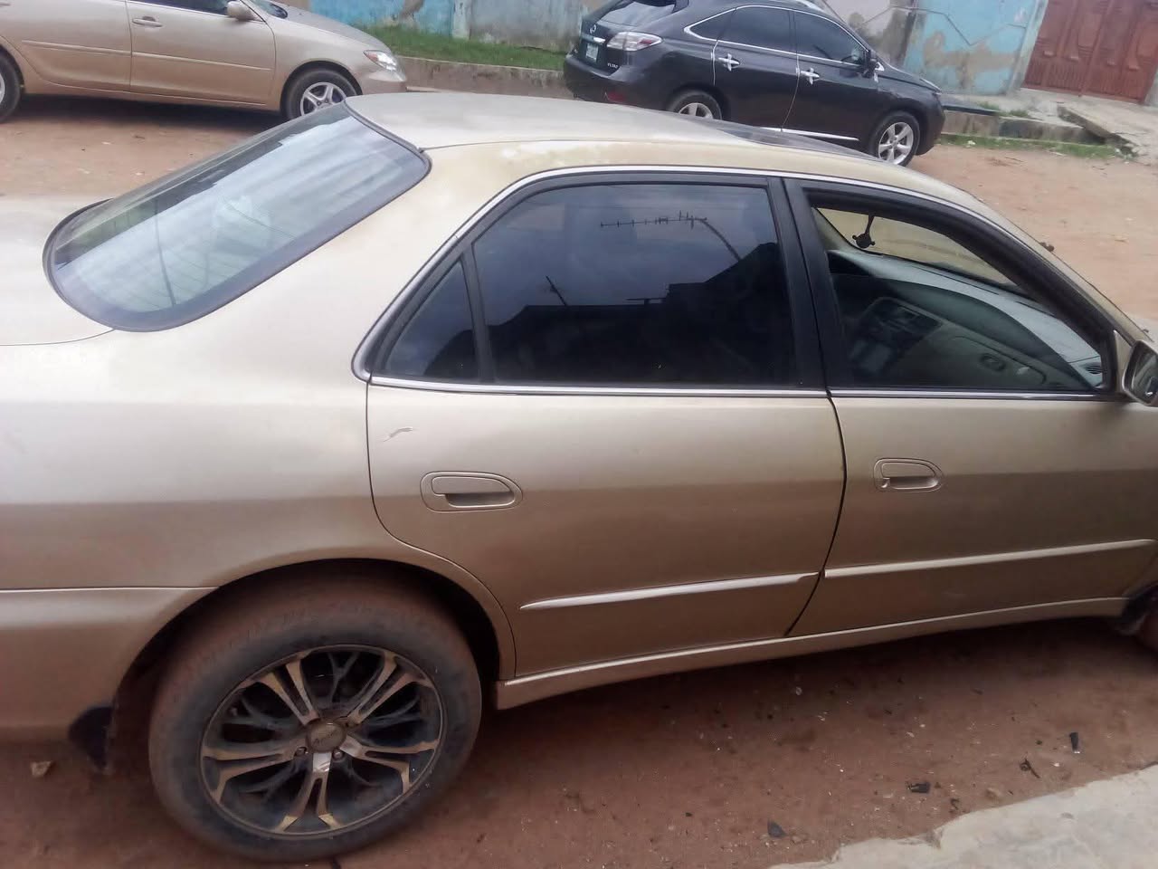 A picture of 2000 Honda Accord first body honda accord 2000