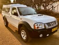 used nissan np300