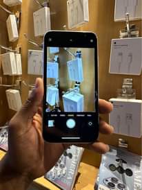A picture of iphone xr 64GB
