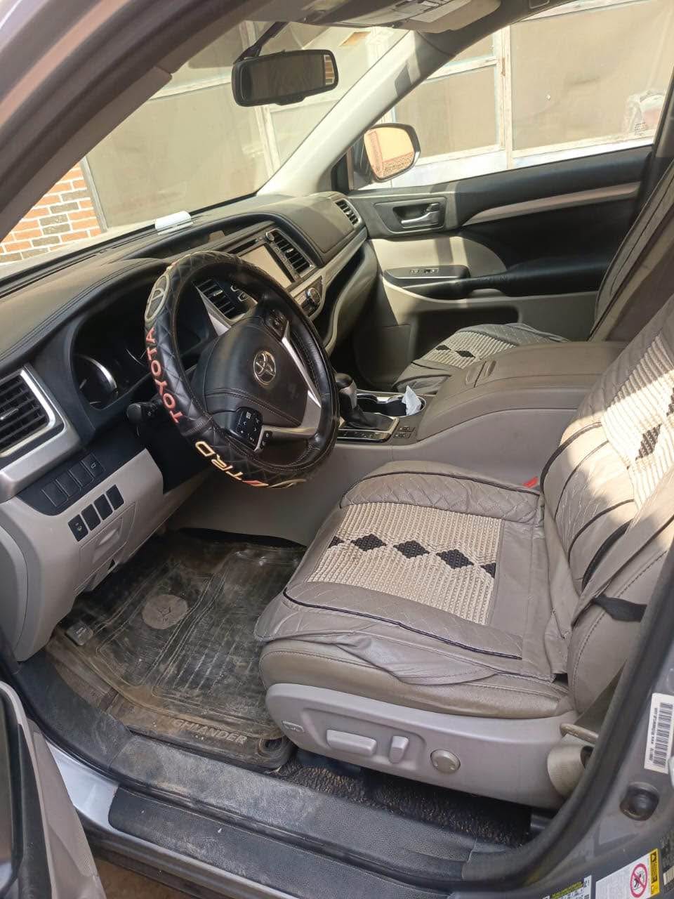 A picture of Registered Toyota Highlander 2015