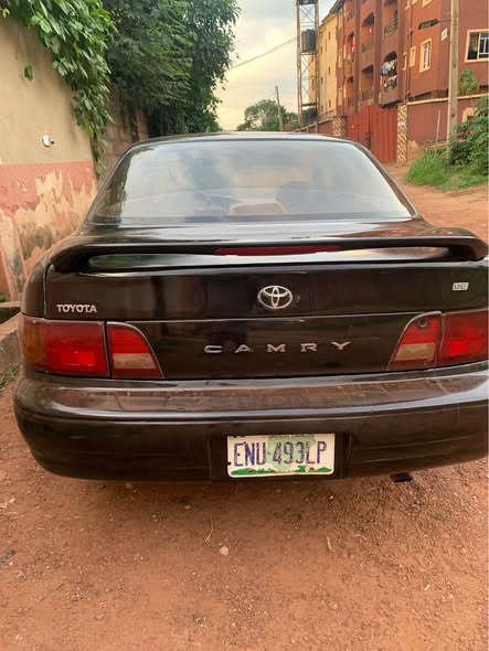 A picture of Toyota Camry 1996 model Orubo