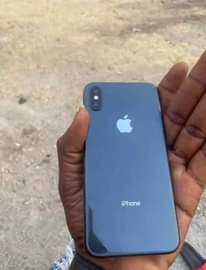 A picture of Iphone x