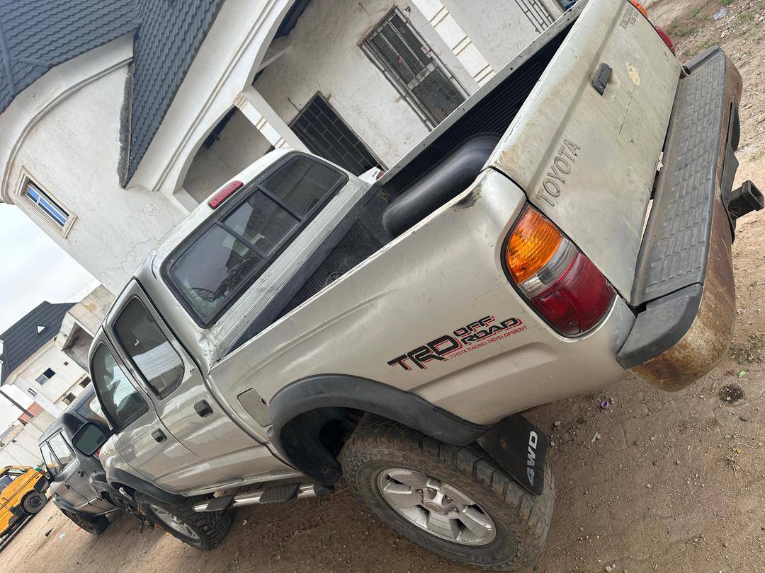 A picture of Pure 1st body Tacoma 2004 Model clean as seen nothing