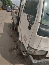 A picture of Nissan mini truck
