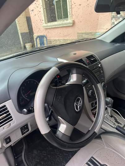 A picture of Toyota Corolla 013