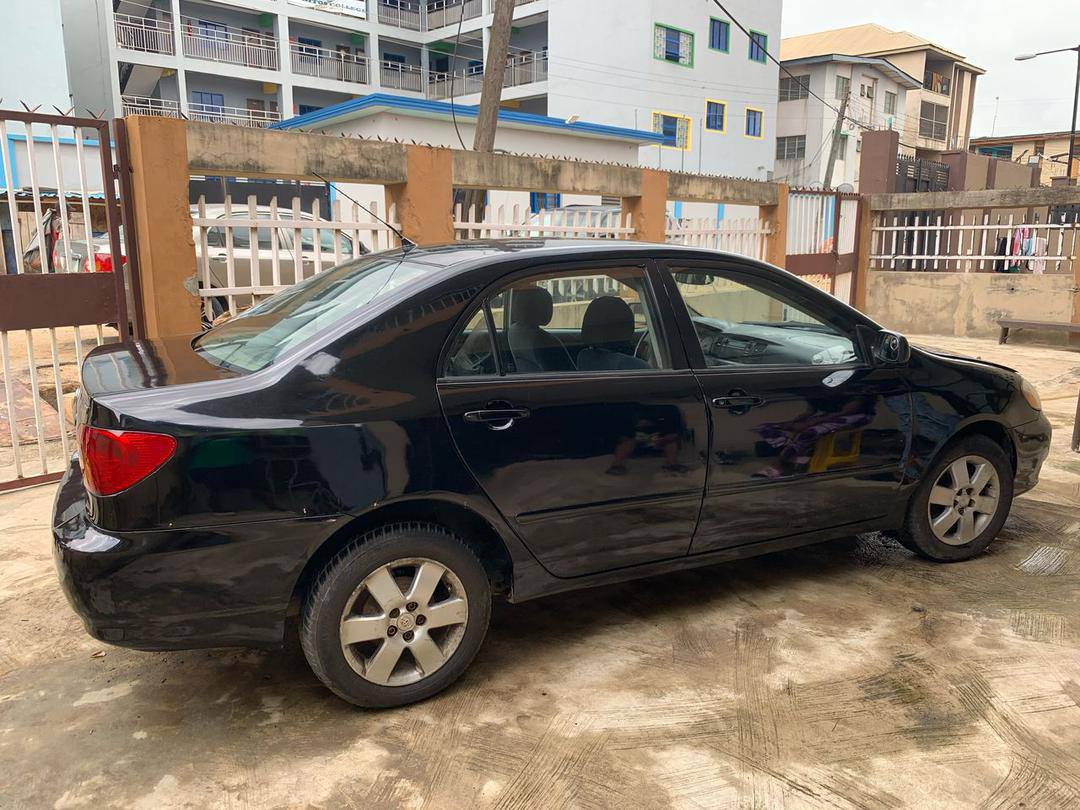 A picture of Awoof Awoof deal 2004 corolla. Engine n Gear perfect AC