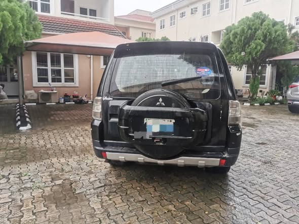 A picture of Mistubishi Pajero 07 ik