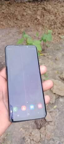 A picture of Samsung s9 