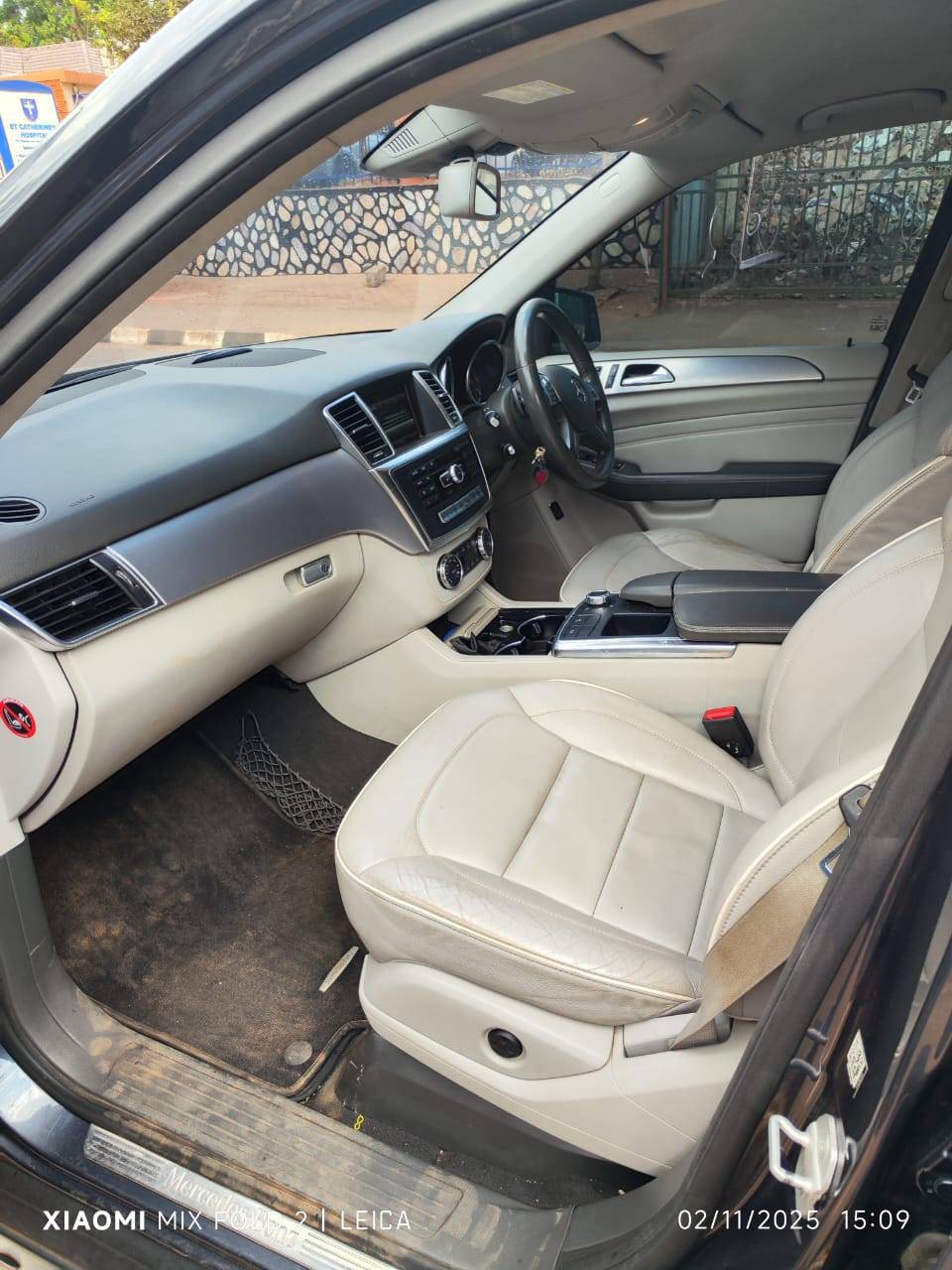 A picture of Benz ml 2014 blue tec