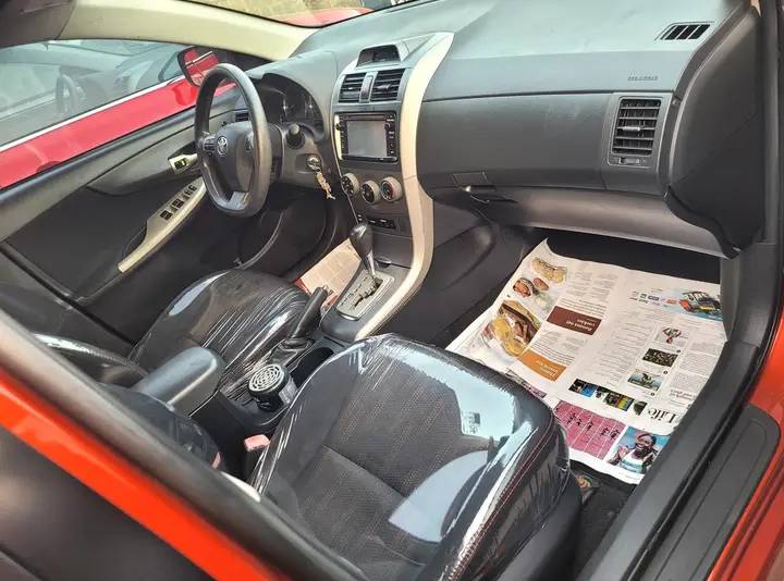 A picture of Toyota Corolla S 2013
