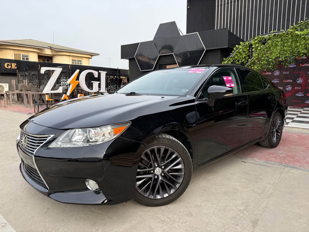 A picture of 2014 Lexus
