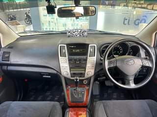 A picture of Toyota harrier