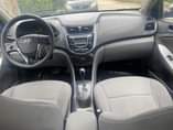 A picture of Hyundai accent 2011