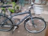 A picture of rode Baki full disik brack