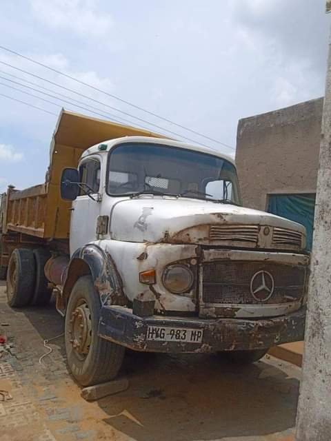 Trucks A.