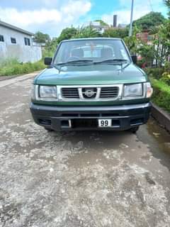 nissan navara