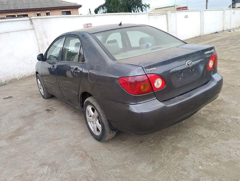 A picture of Toyota Corolla 2004 model registered