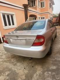 A picture of Toyota Camry 03 04