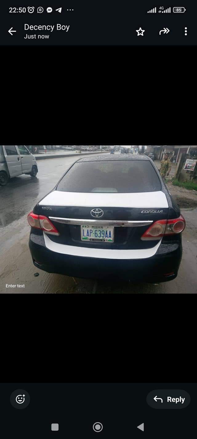 A picture of TOYOTA COROLLA 2010 ENGINE GEAR AC BODY OKAY PRICE 5
