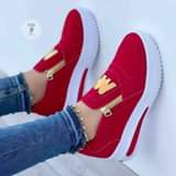 A picture of Ladies m sneakers