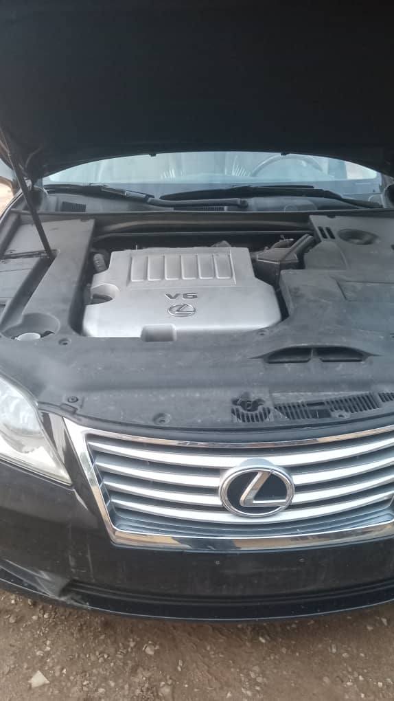 A picture of Distress sale new arrival 2012 lexus Es350 accident free 11m