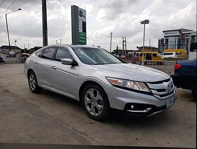 A picture of Honda crosstour 2013