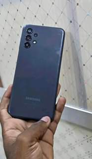 A picture of Samsung a13 gb 64
