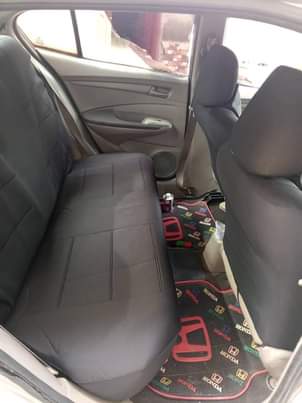 A picture of HONDA CITY 11