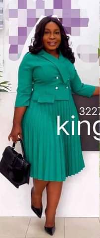 A picture of Classic round dresses