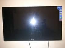 A picture of Tv inch 32 friji na radio