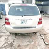A picture of Toyota Highlander 2006 3 seater First body 3 3M Okene