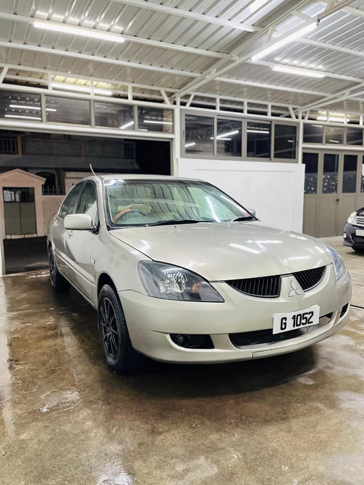 mitsubishi lancer